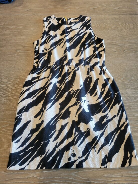 Michael Kors Dresses & Skirts - Michael Kors Linen Zebra Print Sheath Dress Gold Zip Sleeveless Size 8P